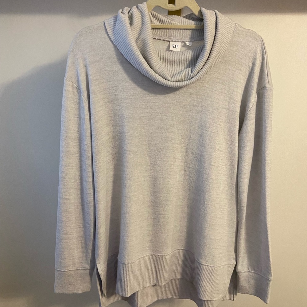 Gap Softspun Pullover Gray Turtleneck, Size Medium - image 2